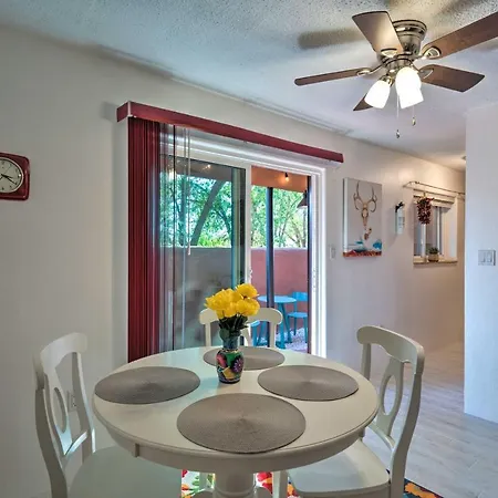 ~ 2 Mi To Downtown! Holiday home